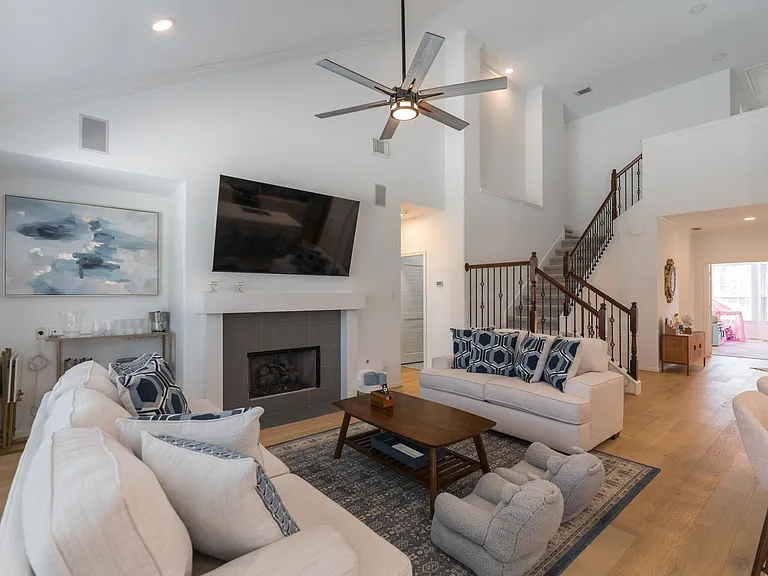 135 S Rocky Point Cir — Photo 15