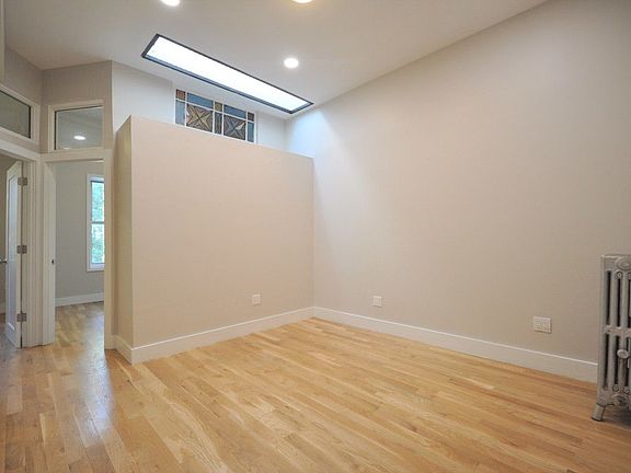 3rd image of 303 Flatbush Ave #3B