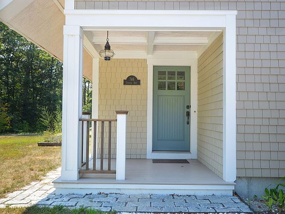 4th image of 746 Carriage Shop Road