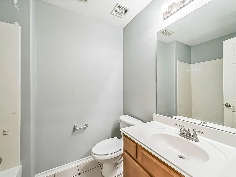 8726 Old Maple Ln — Photo 31