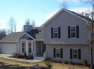 398 Arrowhatchee Dr, Winder, GA 30680