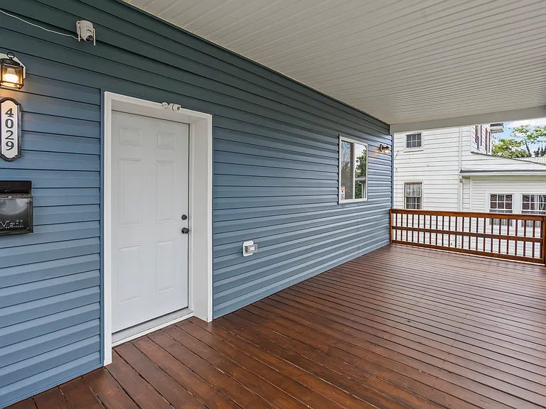 4029 Fairview Ave — Photo 2