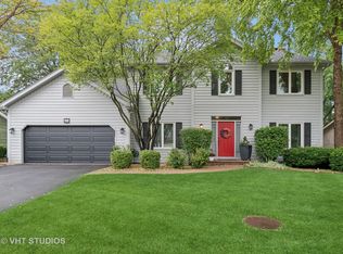 30 Breckenridge Dr, Aurora, IL 60504