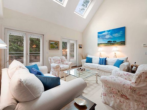 3rd image of 47 W Gate Rd