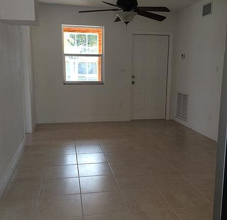 3rd image of 4973 NE 19th Ter