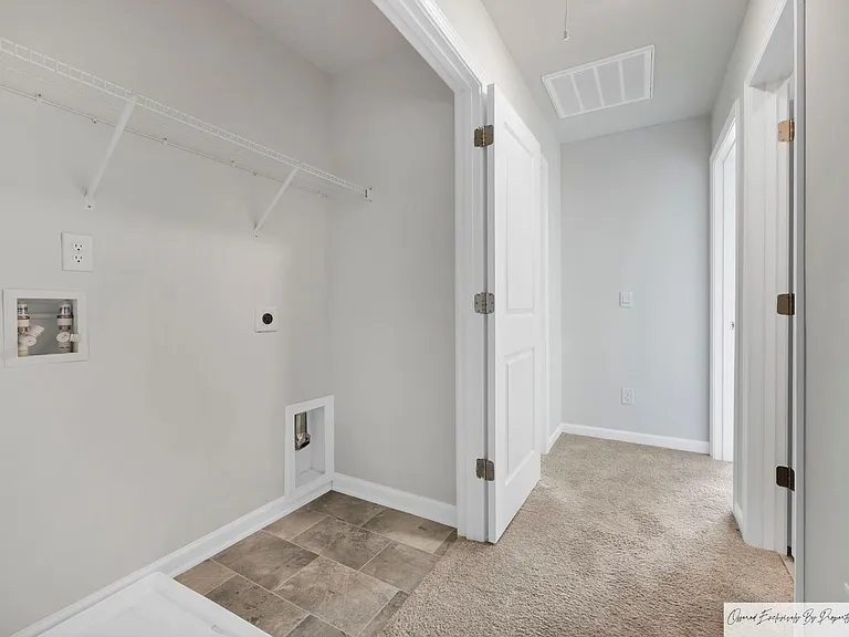 148 Rushton Dr — Photo 29