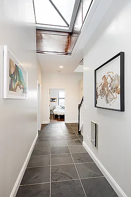 Rented by R New York | media 11