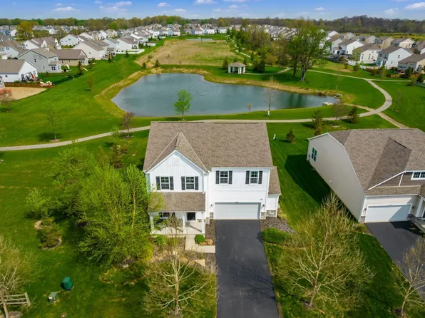12061 Herons Landing Dr NW, Pickerington, OH 43147
