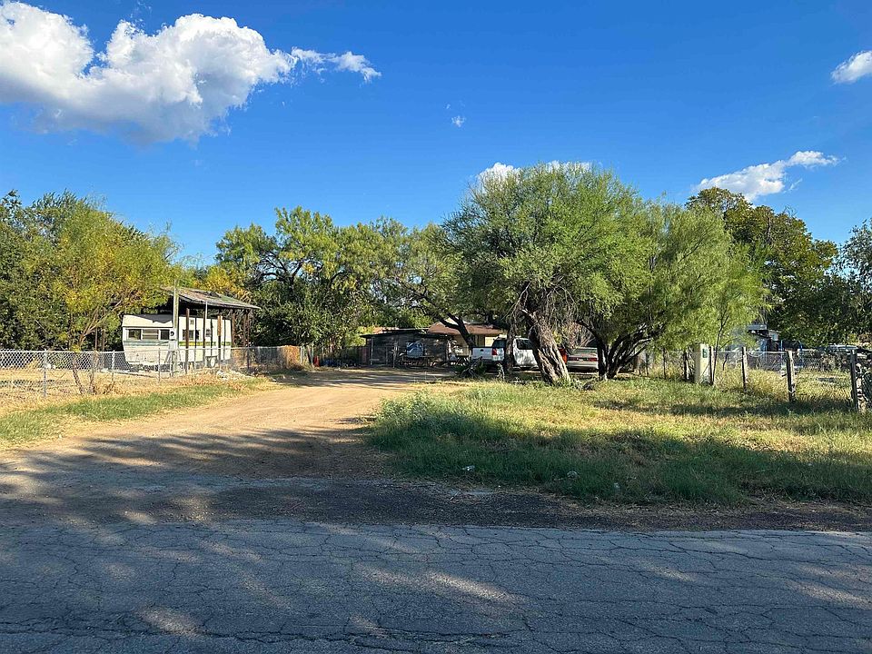 407 W Viesca St Del Rio TX Zillow