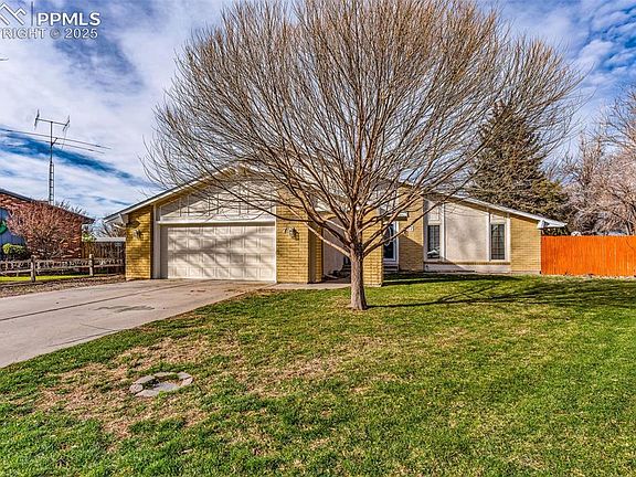3rd image of 7 Kingsbridge Pl