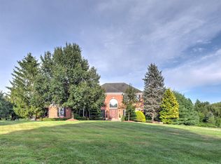 11 Van Hise Dr, Millstone Township, NJ