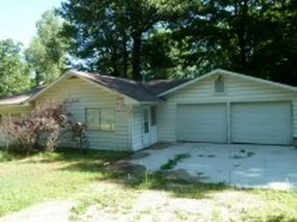 9040 Hull Ln NE, Greenville, MI 48838