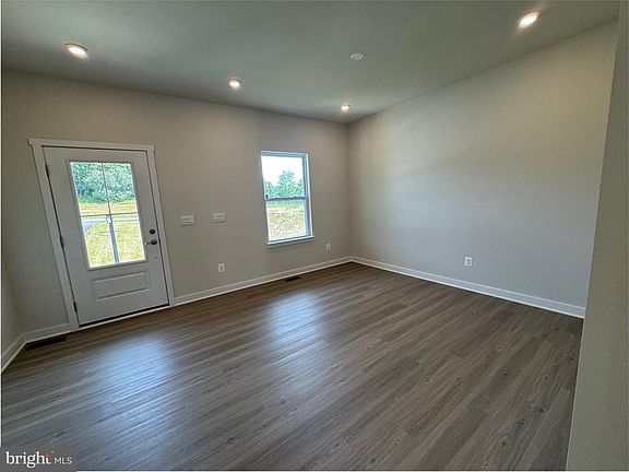 3rd image of 9076 Bell Mare Ln