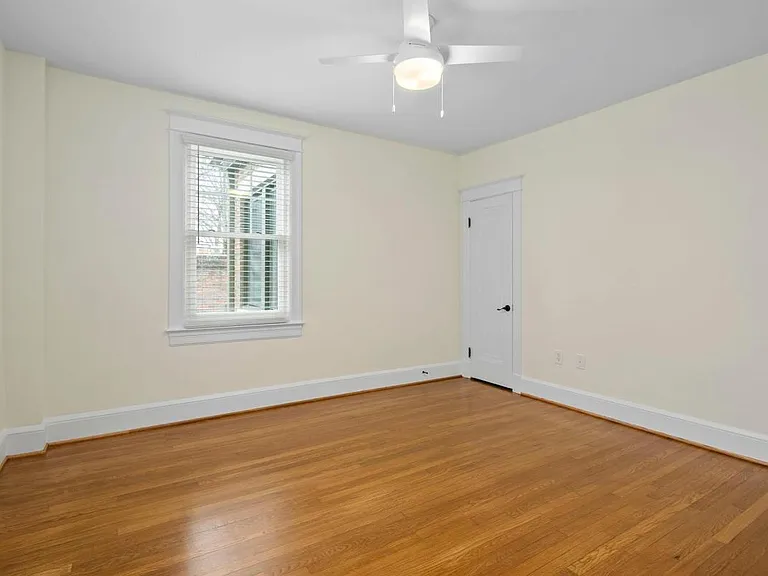 3643 Jenifer St NW — Photo 36