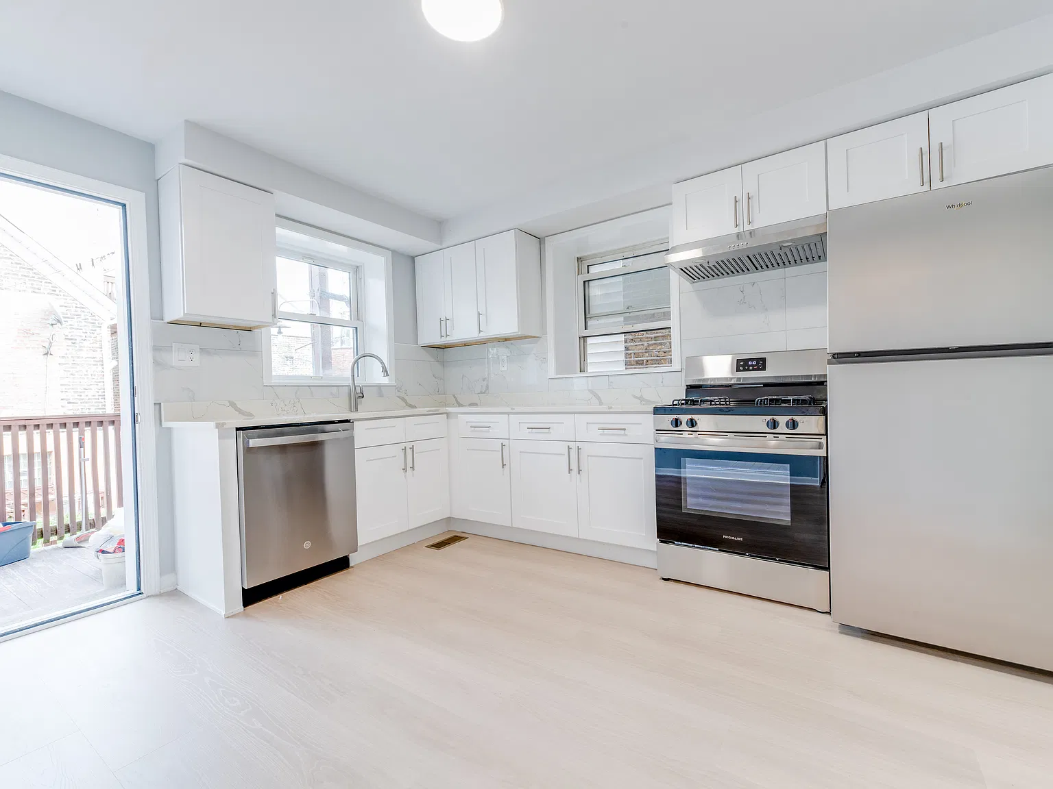 2 bed, $1,800 — Photo 2