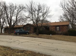 738 S Main St, Milan, MO 63556