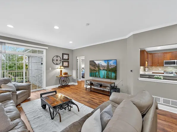 1150 Park DRIVE #802, Lake Geneva, WI 53147