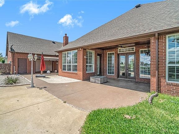4th image of 917 Morton Hill Ln
