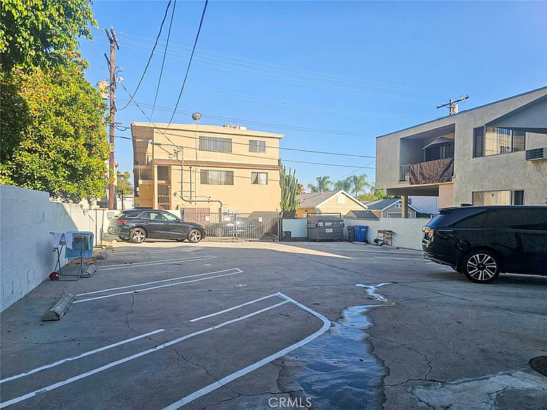 430 E Valencia Ave #D — Photo 15