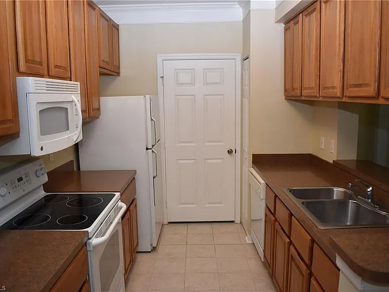 11520 Villa Grand #1022 — Photo 3