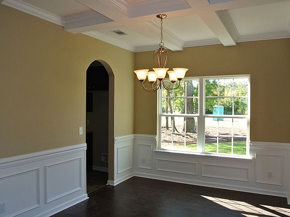 Formal Dining