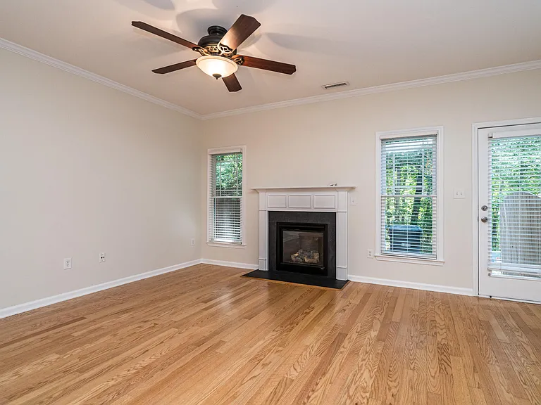 1010 Mica Lamp Ct — Photo 11