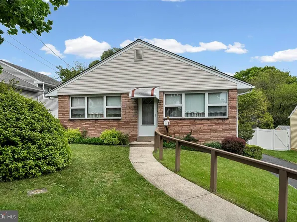327 Ashland Ave, Secane, PA 19018