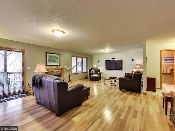3rd image of 56 Garden Dr