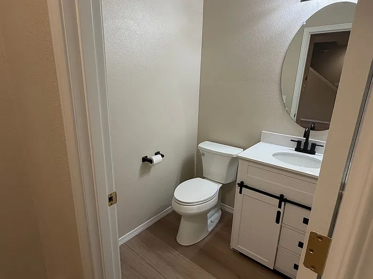 413 Roger Smith Dr — Photo 22