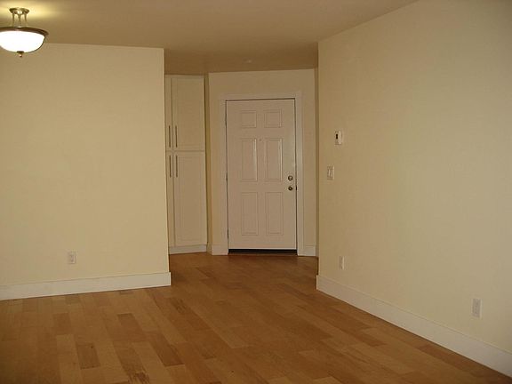 5th image of 6970 Chantel Ct