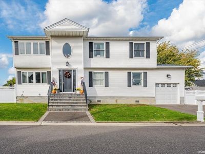 3581 Plover Place, Seaford, NY, 11783