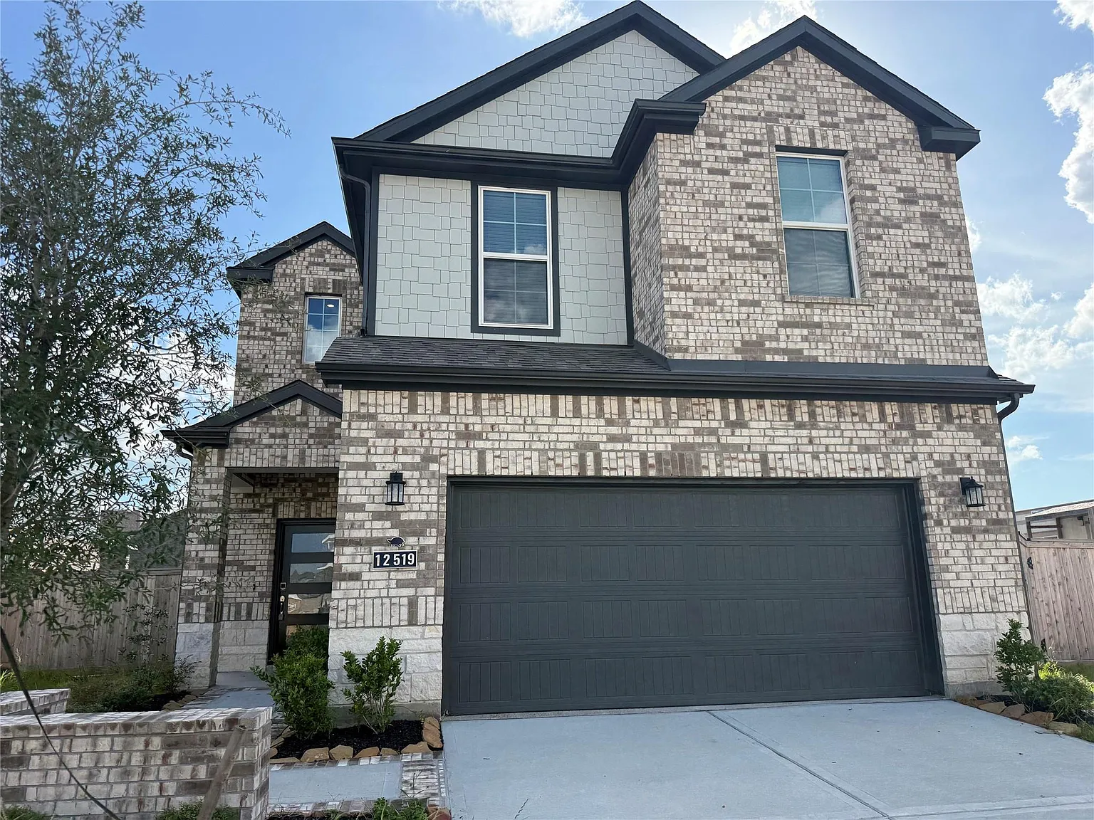 5 bed, 3.0 bath, $3,400 — Photo 4