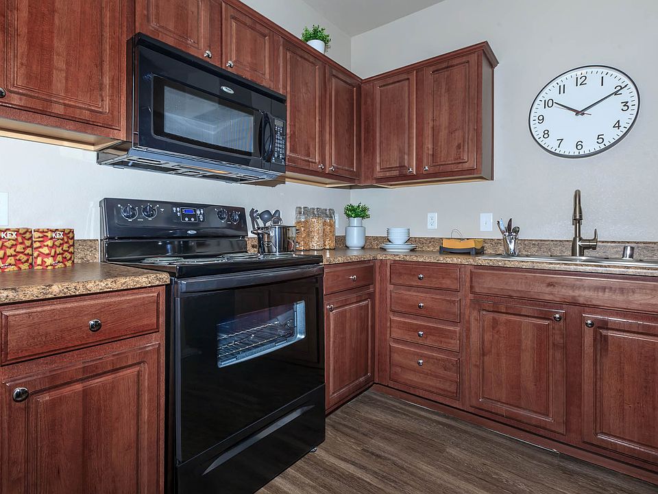 The Sanctuary 751 SQFT 1 Bed 1 Bath