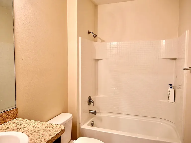 1036 Bethpage Rd — Photo 6