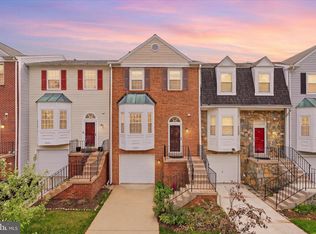 12333 Field Lark Ct, Fairfax, VA 22033