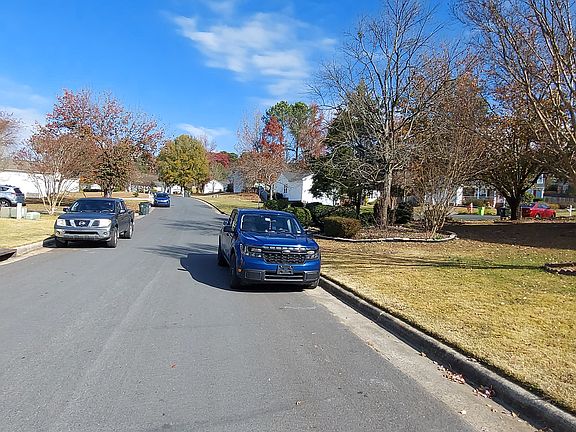 5th image of 1207 Canterbury Brook Ln