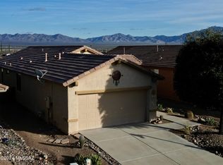 908 N Kiefer Ln, Green Valley, AZ 85614