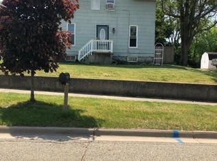 509 E Center St, Belding, MI 48809