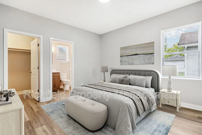 3 bed, 2.0 bath, 1250 sqft, $1,500 — Photo 3