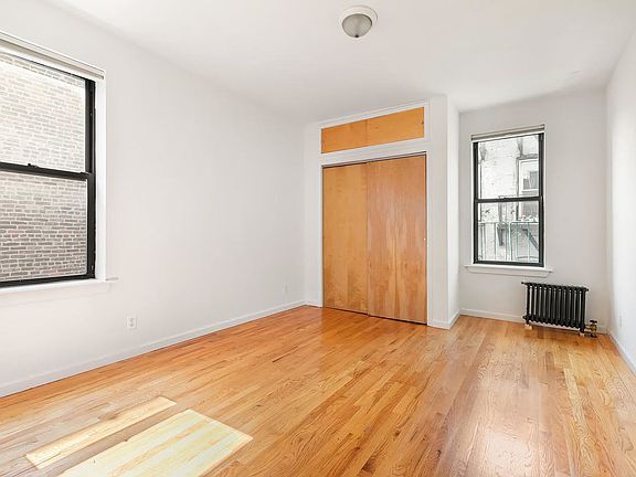 4th image of 205 W 10th St APT 6E
