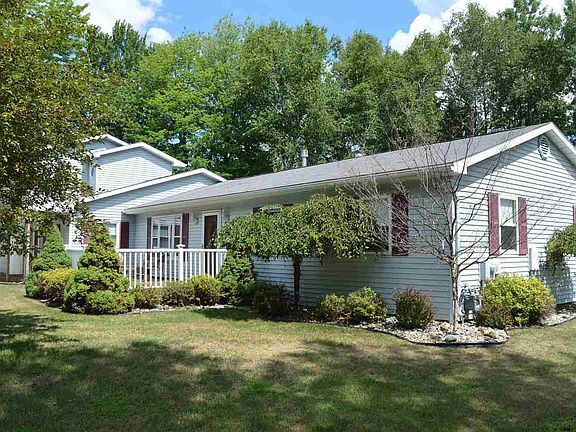 2nd image of 720 Dogwood Dr