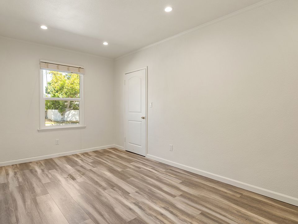 1st image of 665 Hamilton Ave