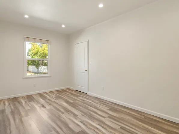 665 Hamilton Ave, Pasadena, CA 91104