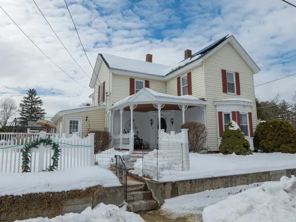 14 Morton St, Leominster, MA 01453