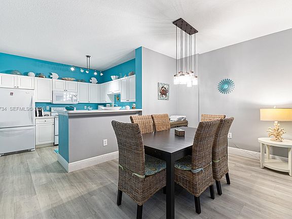 3rd image of 651 Okeechobee Blvd APT 202
