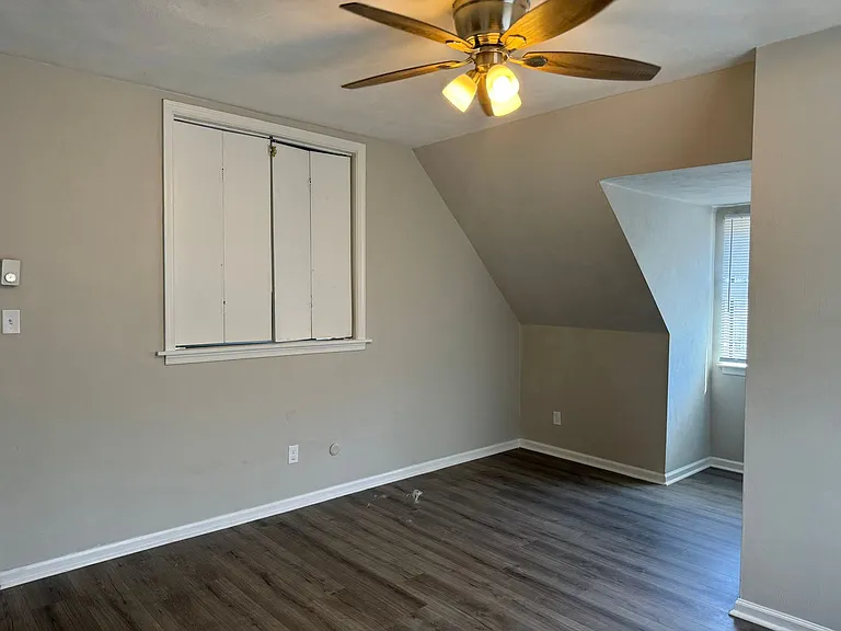 324 Ashlawn Dr — Photo 16