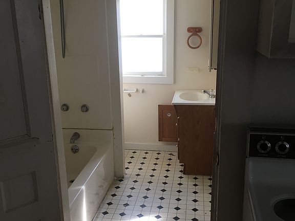 Full Bath