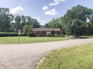 902 Olympia Pl, Murfreesboro, TN 37130