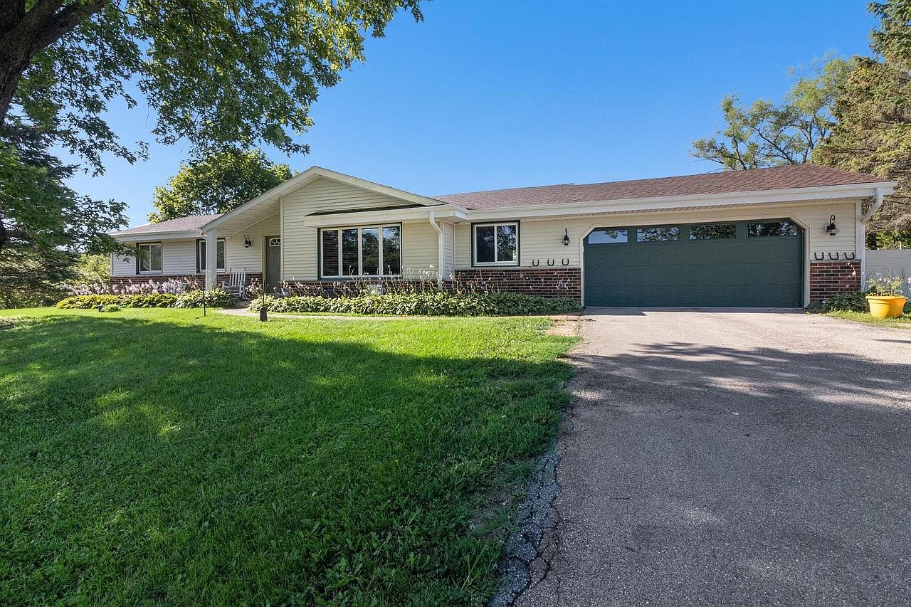 6875 North Walworth Rd, Walworth, WI 53184 Zillow