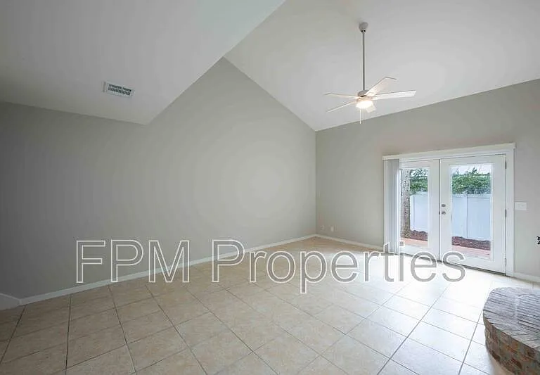 176 E Coast Dr — Photo 13